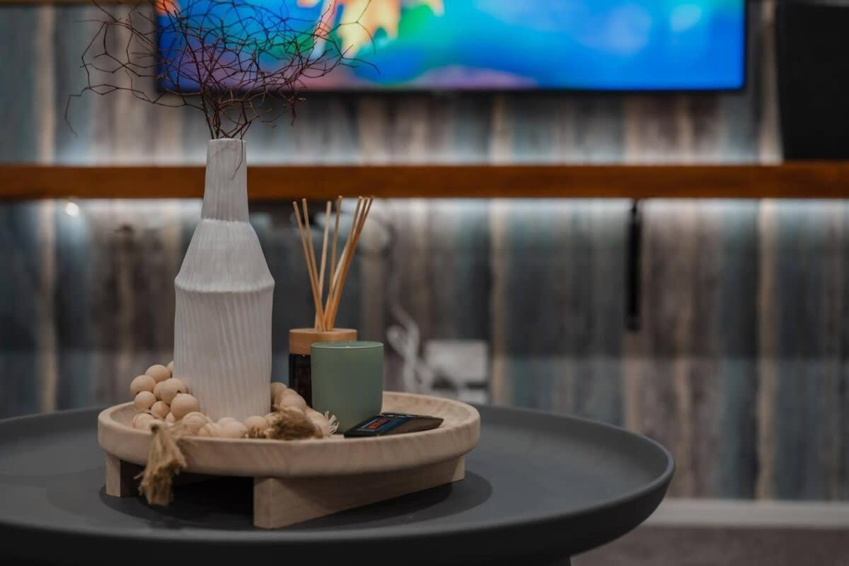 Casino Luxury Suite City Centre - Sleeps 5 基督城 外观 照片