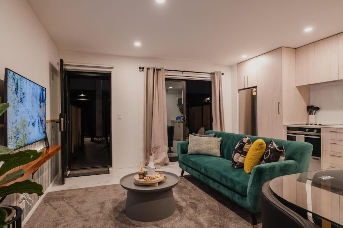 Casino Luxury Suite City Centre - Sleeps 5 基督城 外观 照片